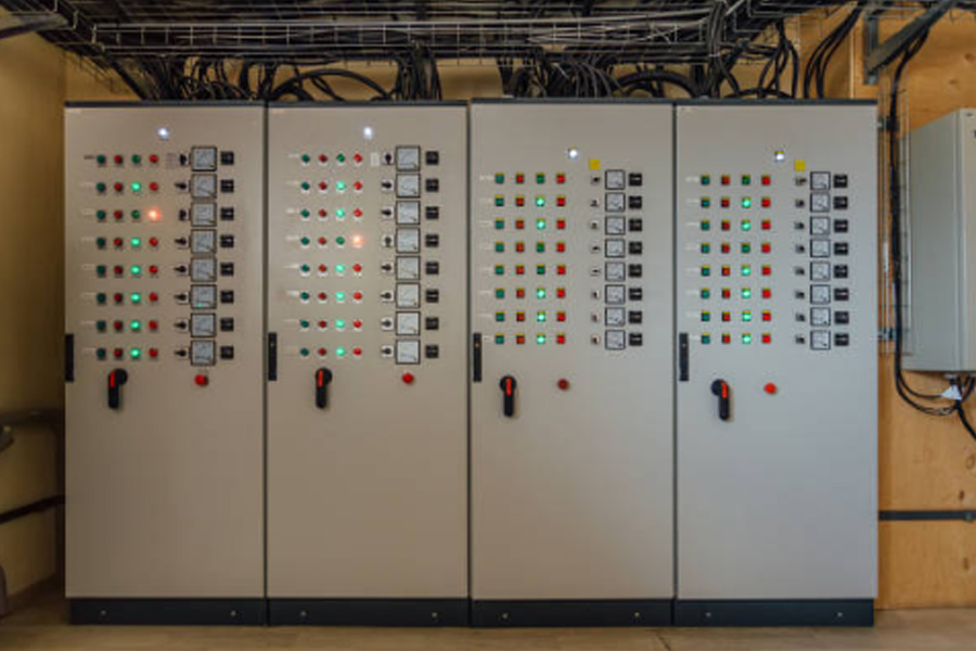 ����MCC���ƹ�ɢ�Ȱ��أ��ӽ�ṹ�����α����豸�ȶ����У�